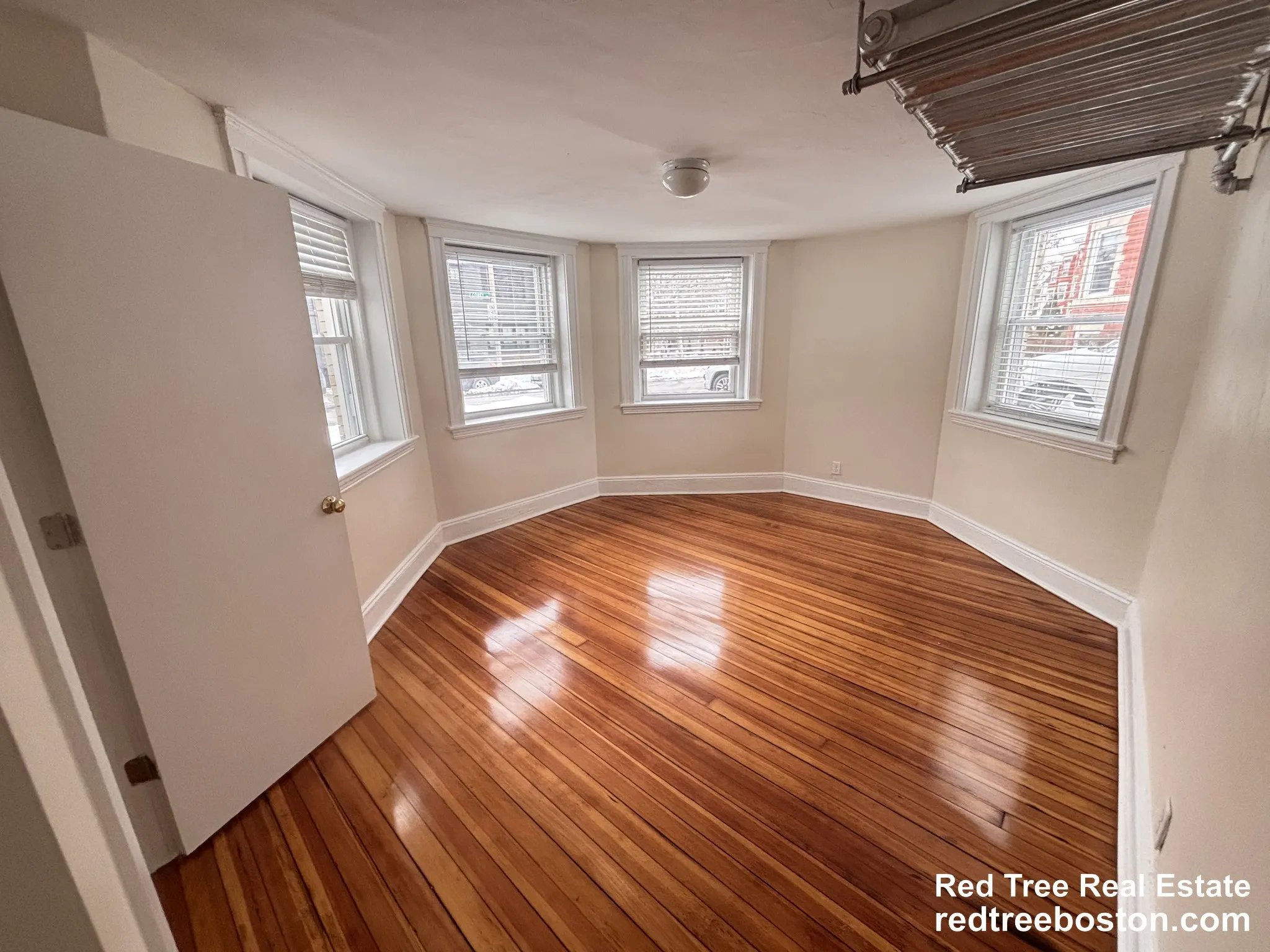 7 Mount Hood Rd, Brighton