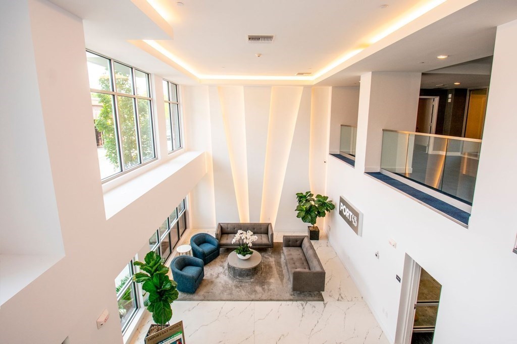 45 W Third St, South Boston