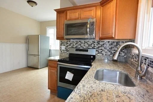12 Eaton St, Revere