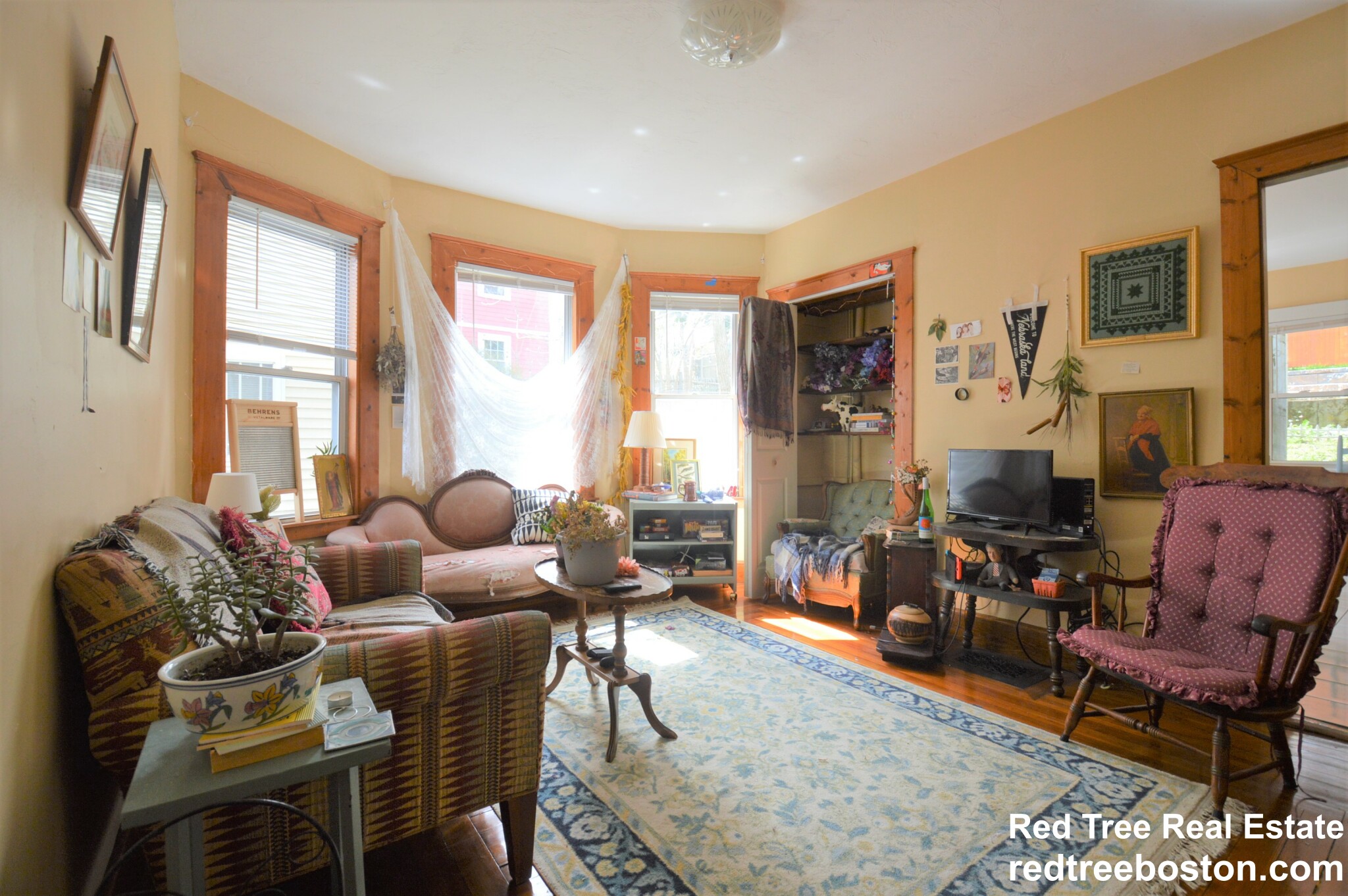 69 Woodlawn St, Jamaica Plain