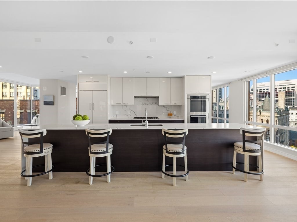 110 Broad St, Waterfront