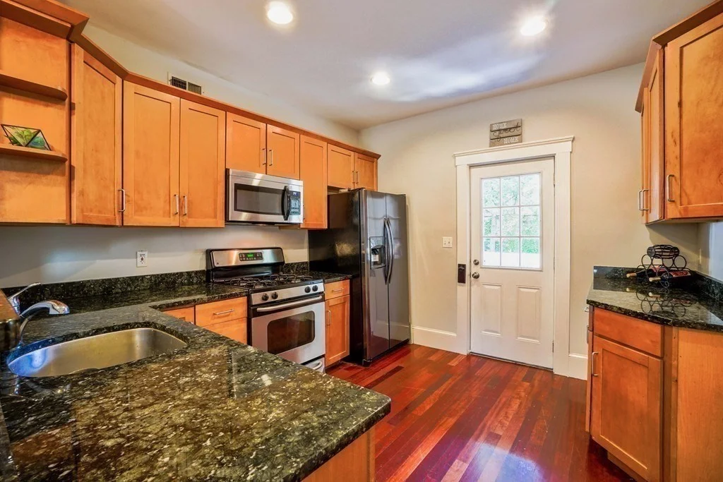 7 Treadway Rd, Dorchester