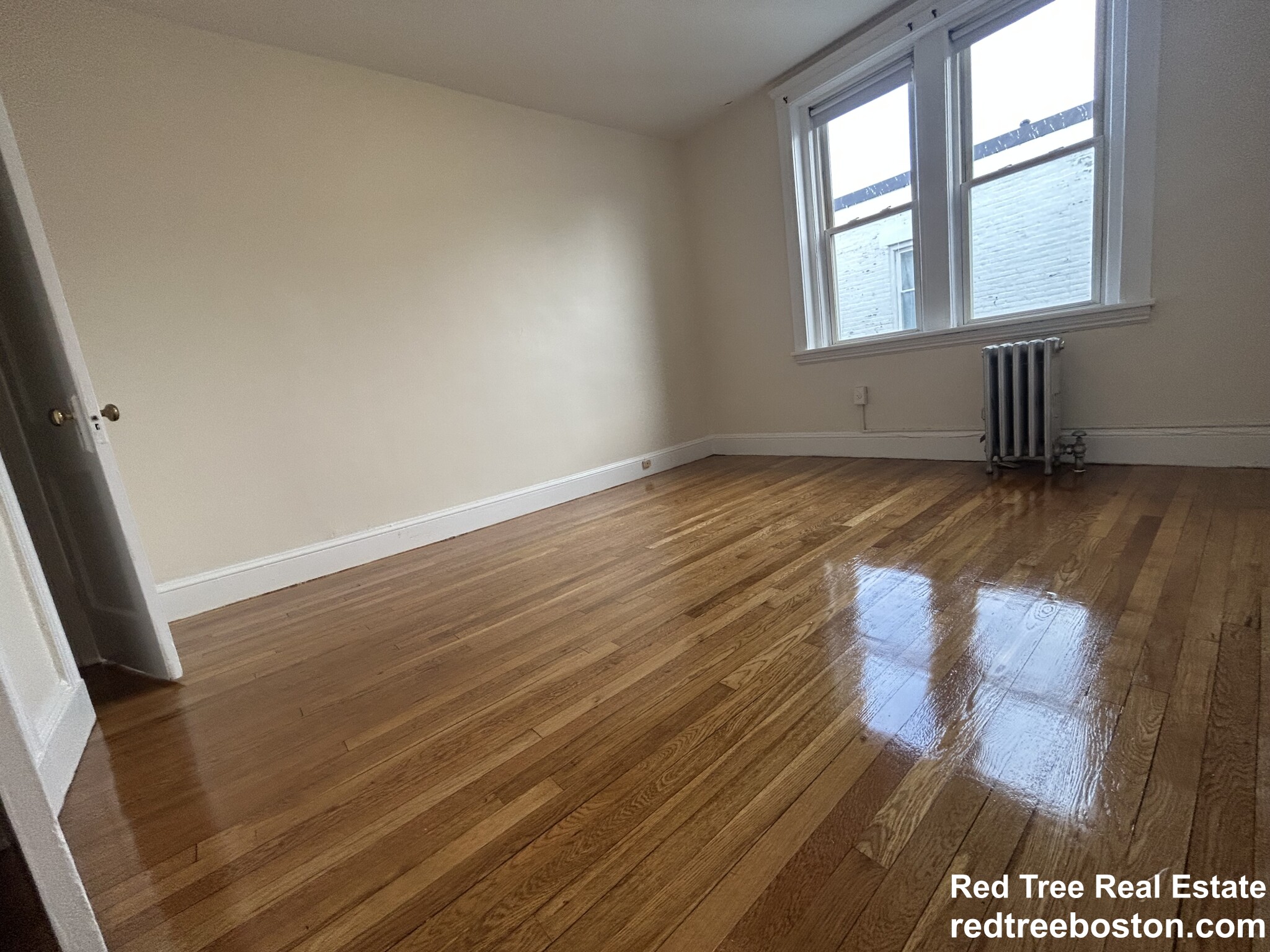 131 Washington St, Brighton