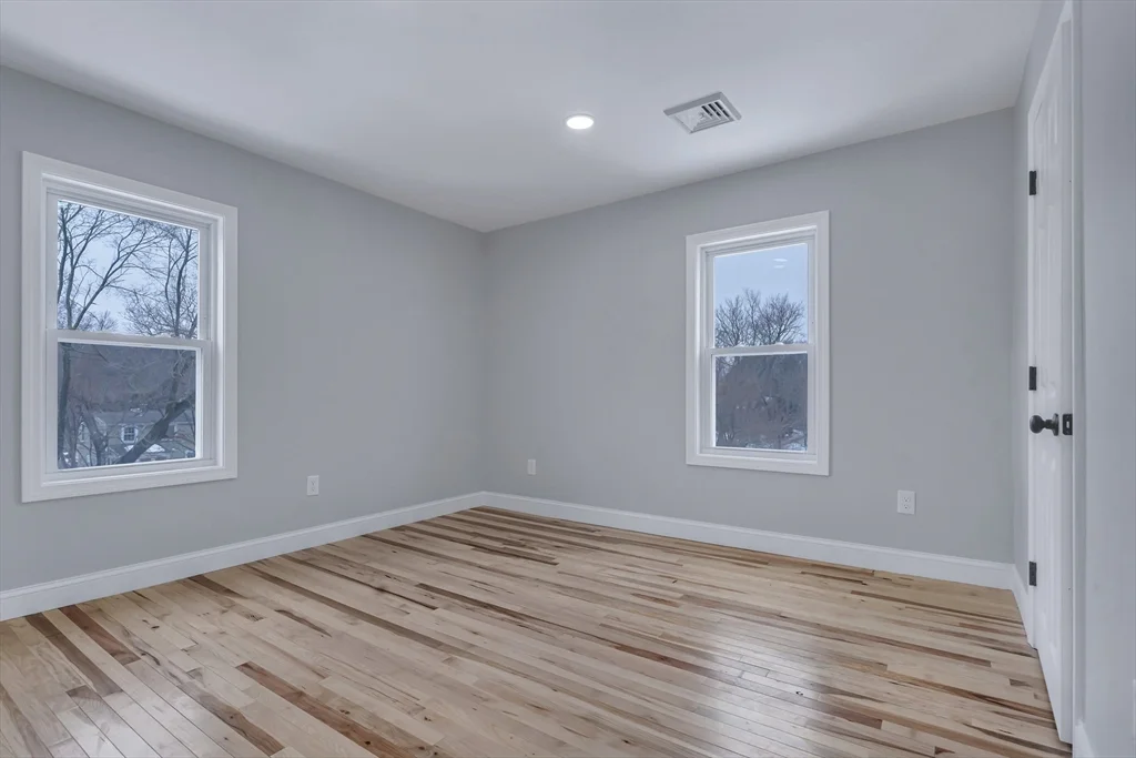 73 Walnut St, Dedham