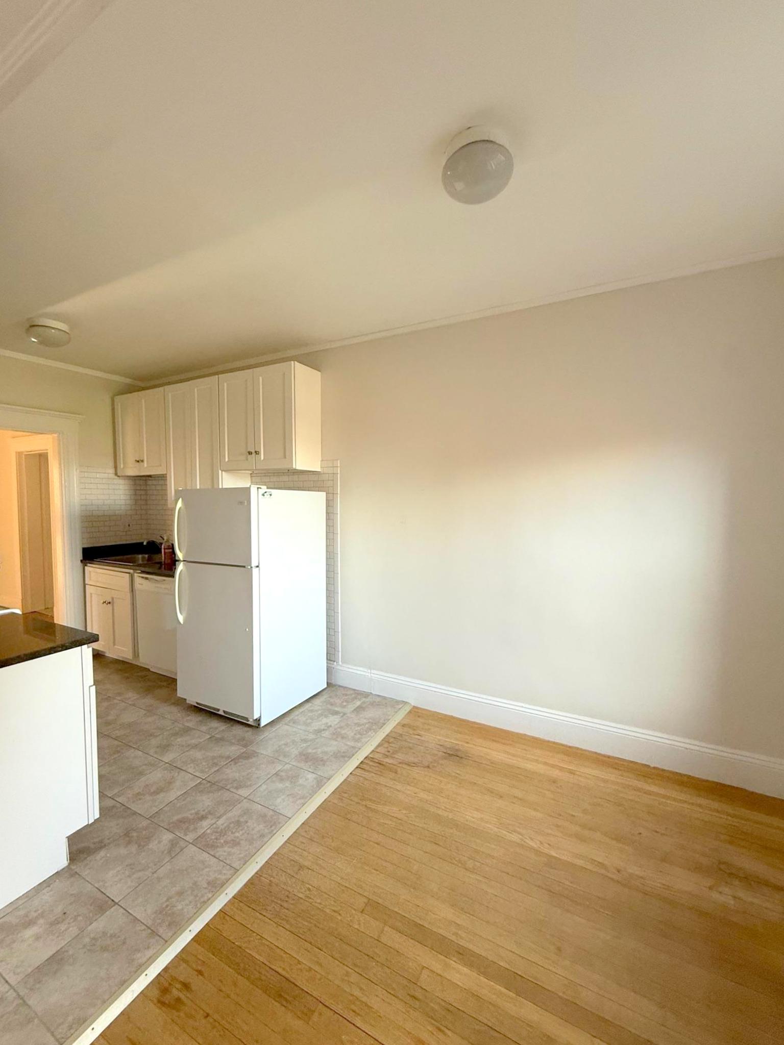 1558 Massachusetts Ave, Neighborhood Nine