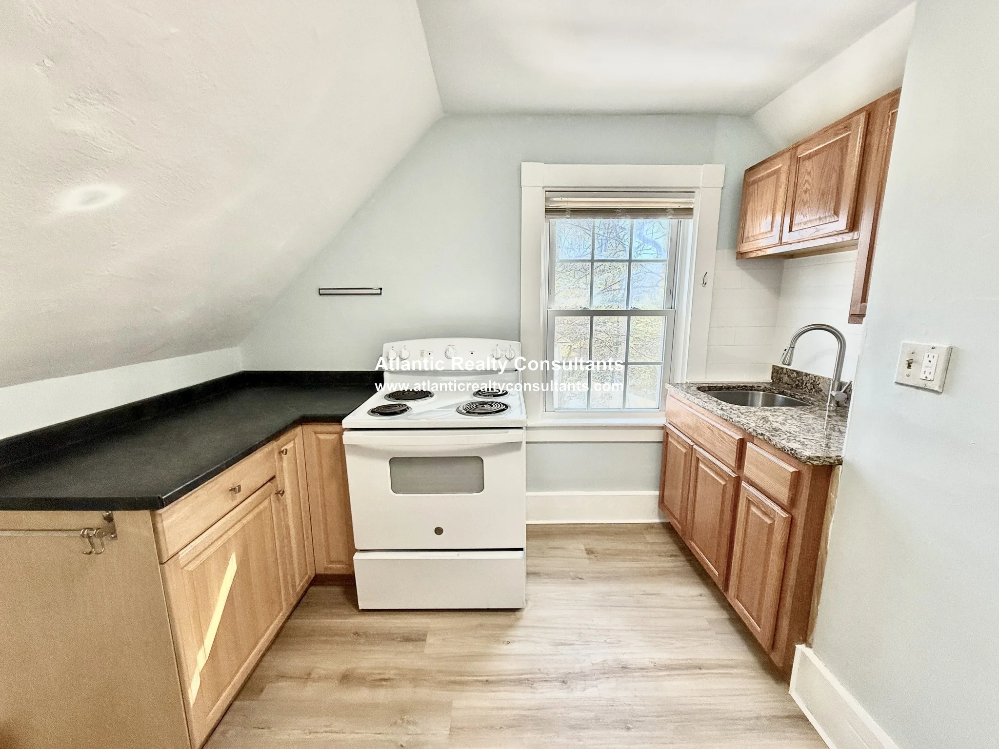 256 Lowell Ave, Newtonville