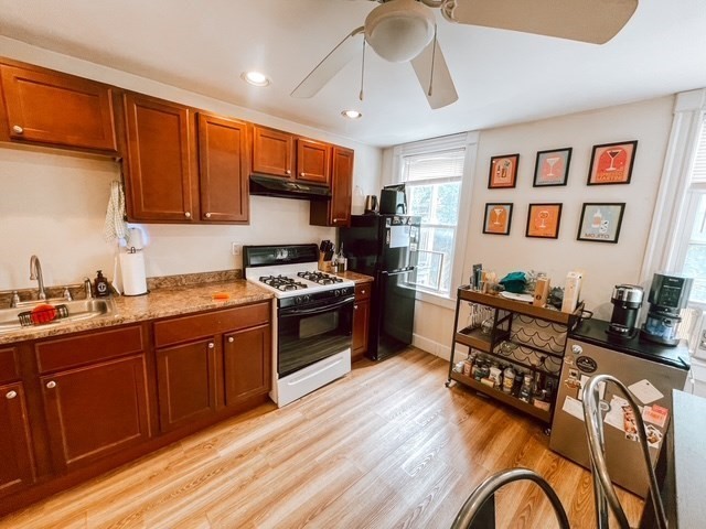 715 East 2nd St, South Boston