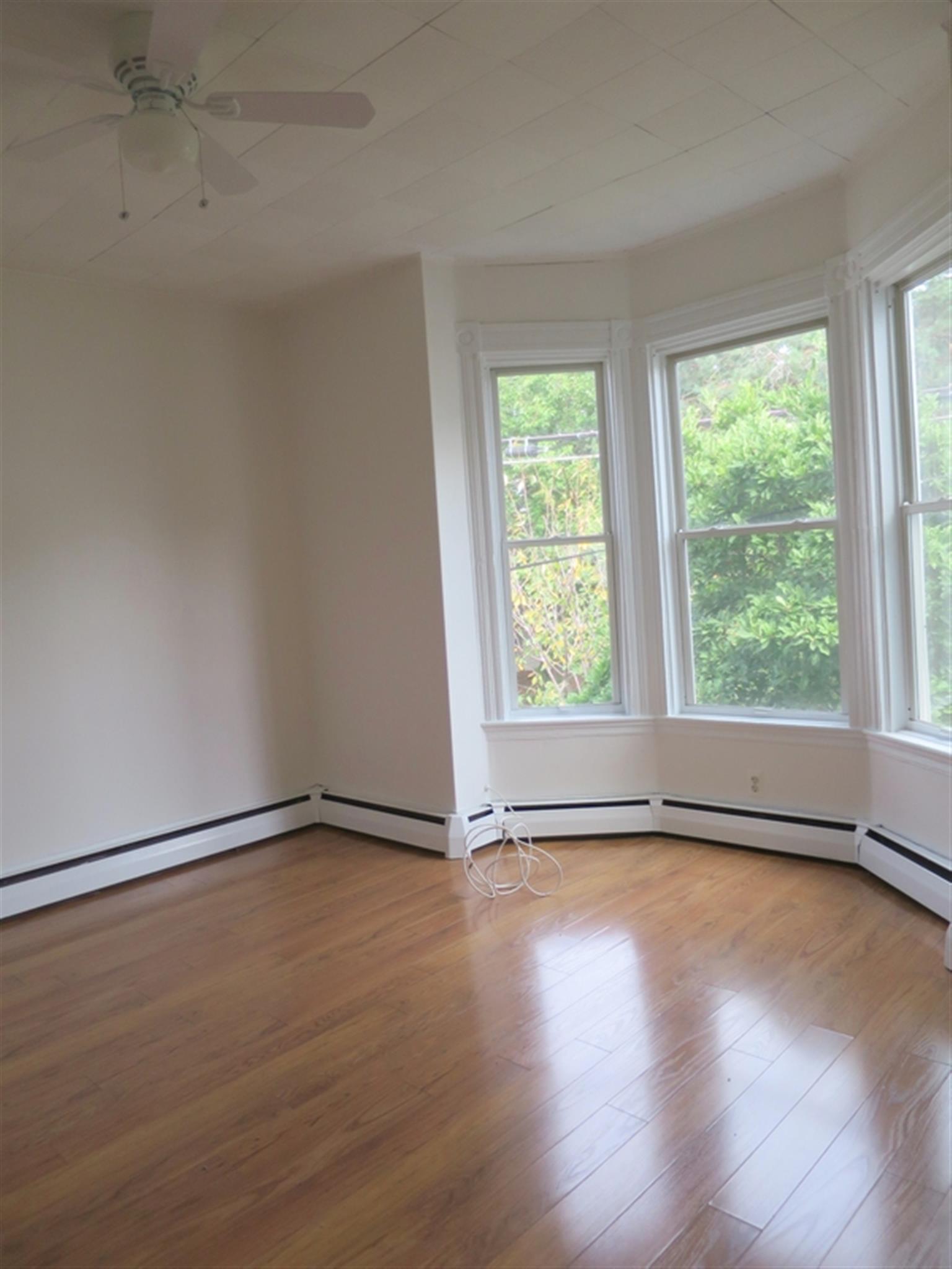 2 bed, 1 bath apartment for rent at 41 Hinckley St Unit 2, Magoun Square — photo 9 of 12