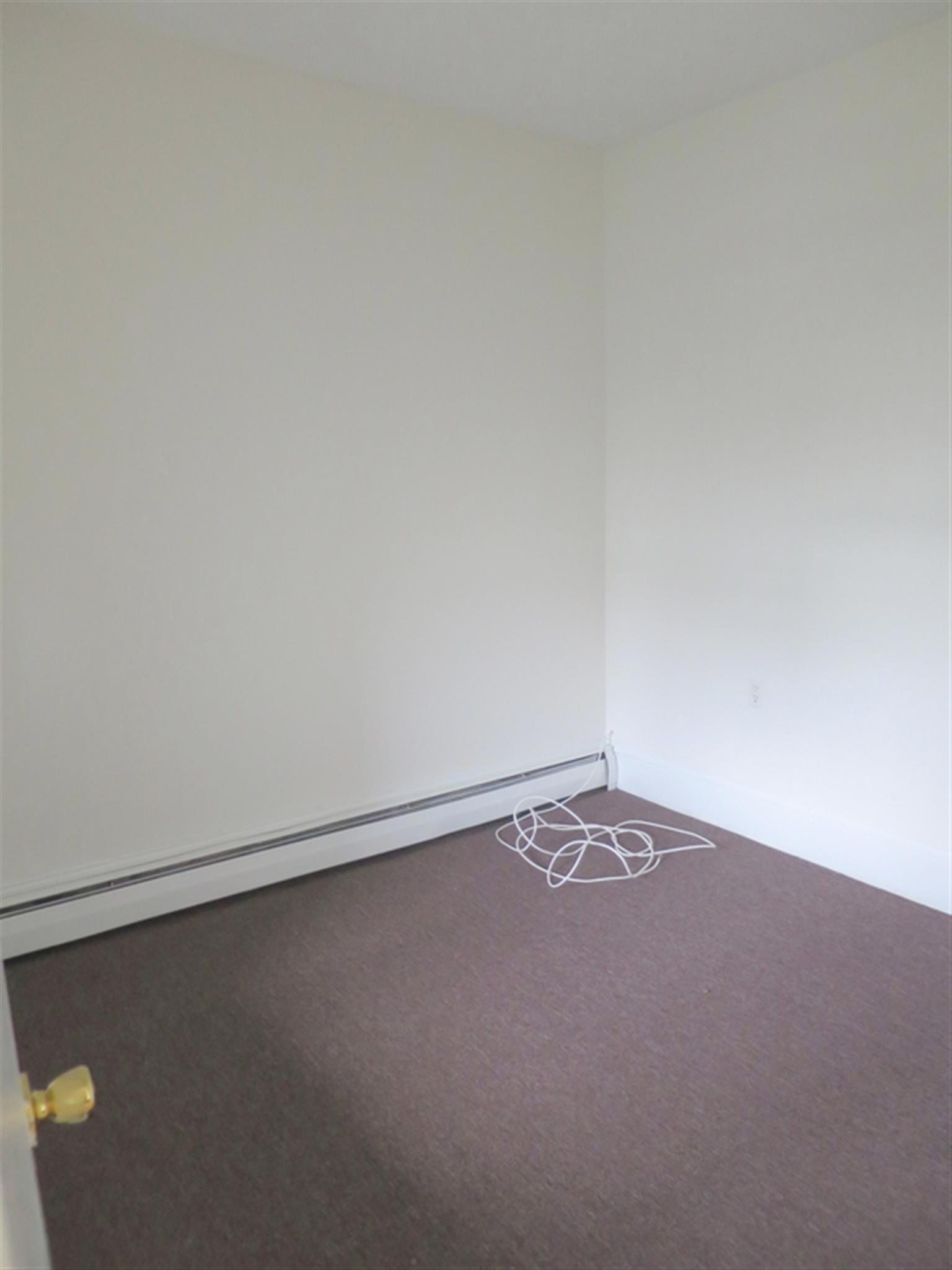 2 bed, 1 bath apartment for rent at 41 Hinckley St Unit 2, Magoun Square — photo 2 of 12
