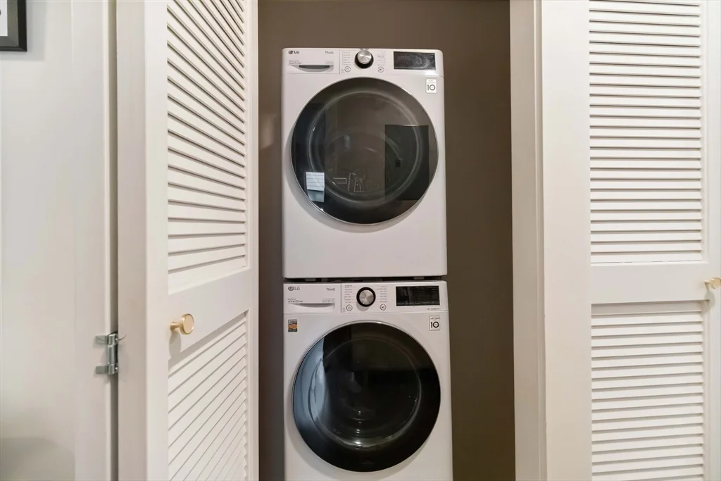 90 Antwerp St, Brighton