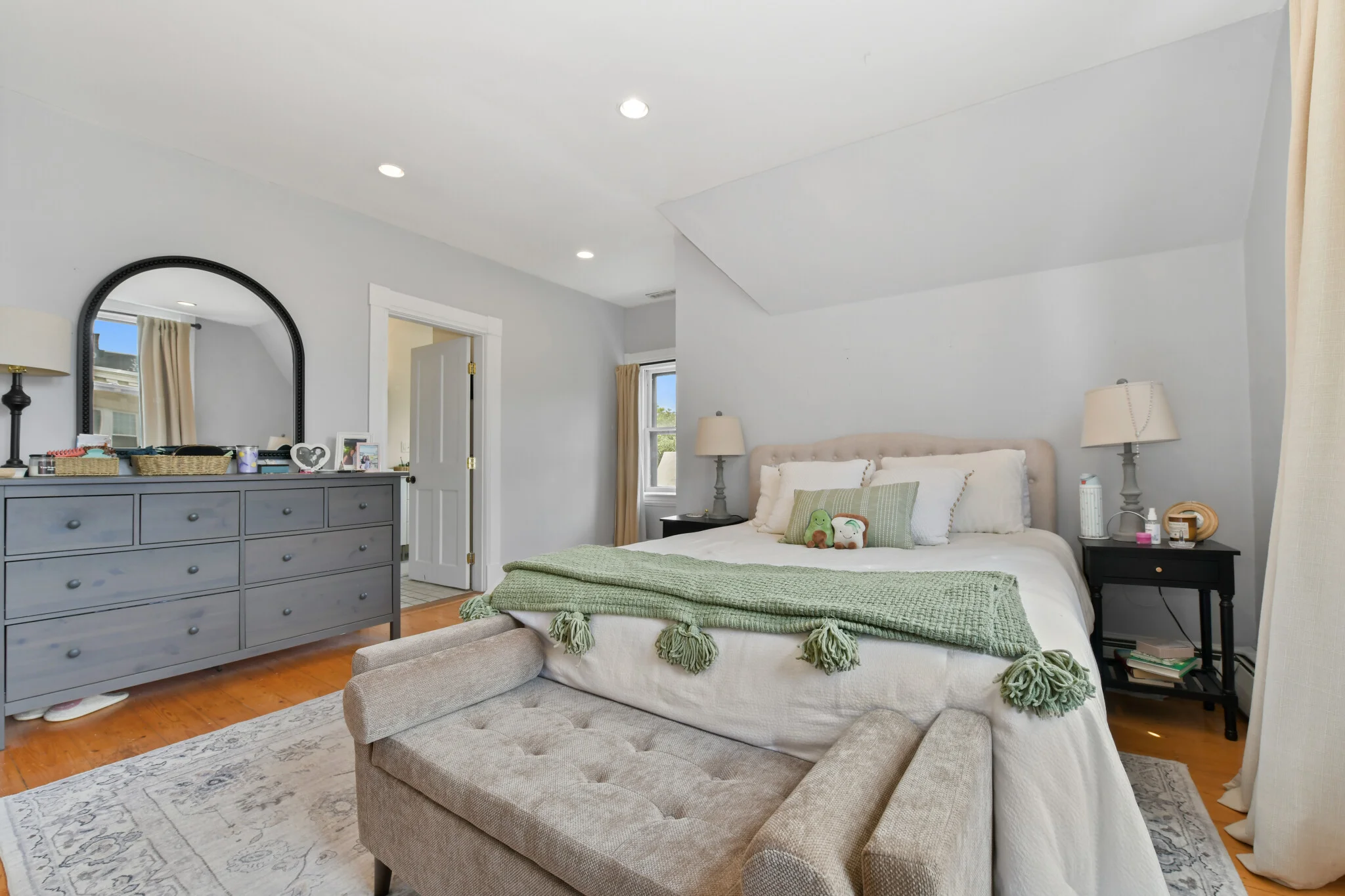 1774 Beacon St, Brookline