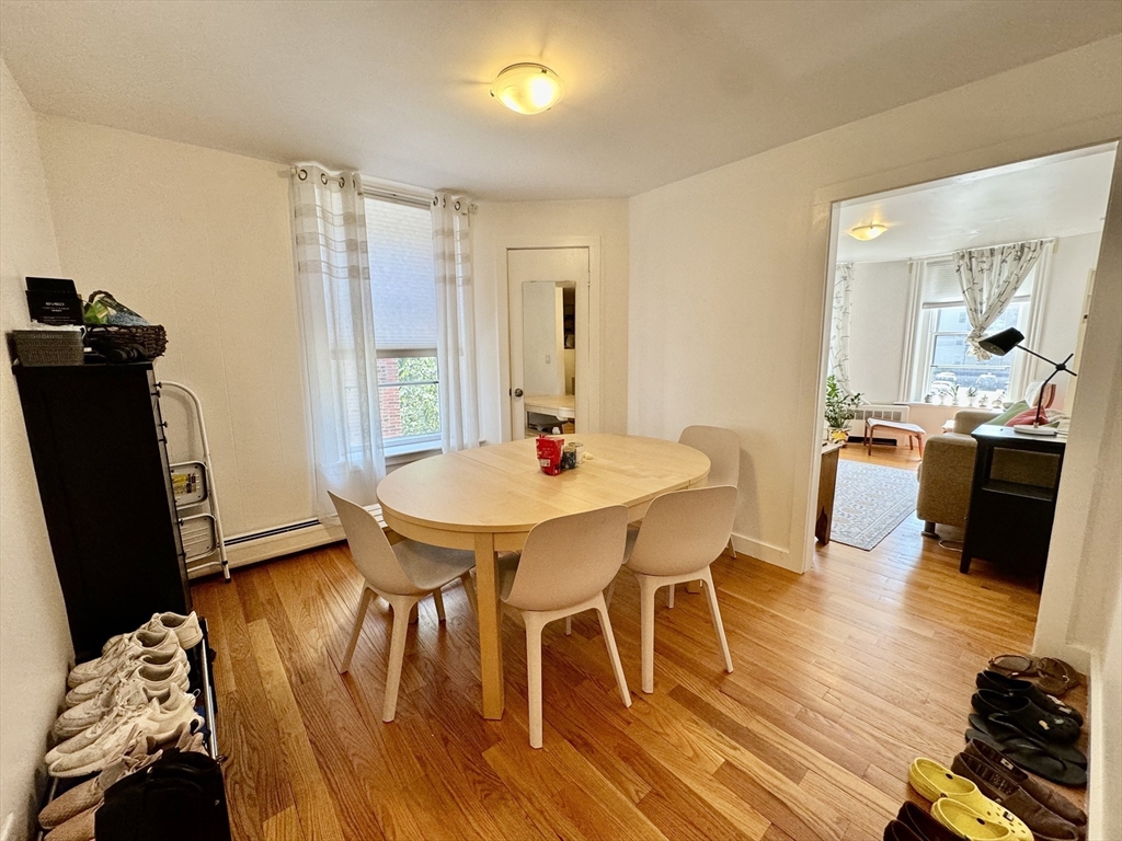 17 Perry St, Brookline Village