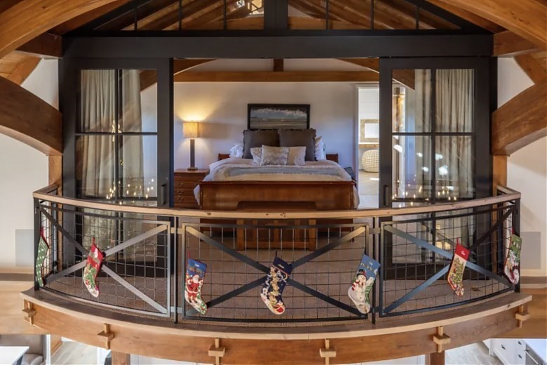 59 South Shore Rd, Surfside