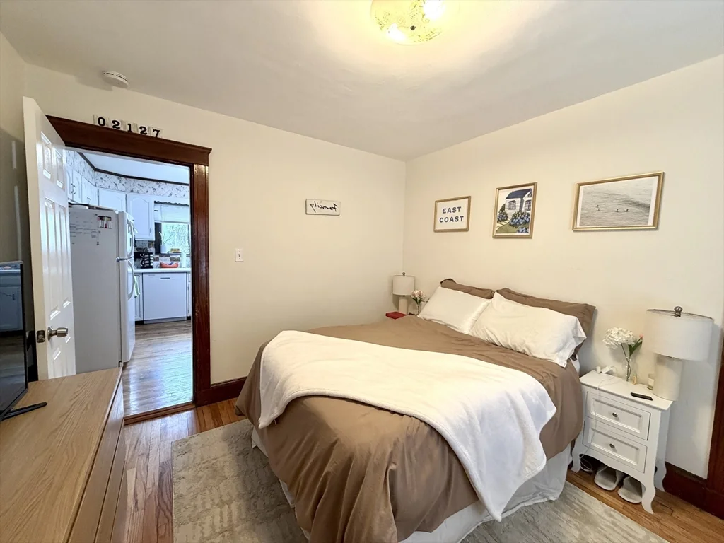 3 Goldsmith Ave, Tufts University