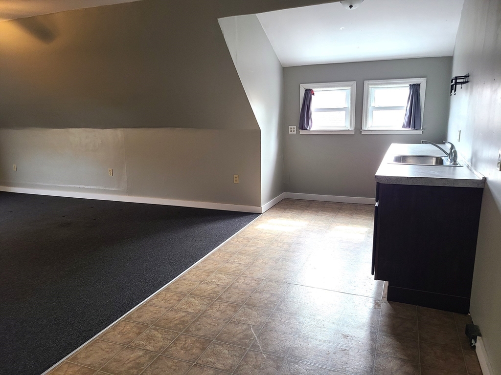 29 Franklin, Whitman