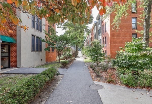 24 Juniper St, Brookline Village