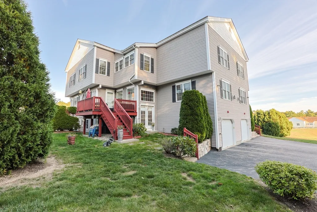 8 Patriots Blvd, Hopkinton