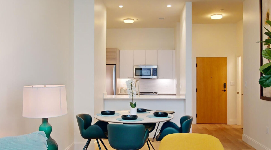 1079 Commonwealth Ave, Allston