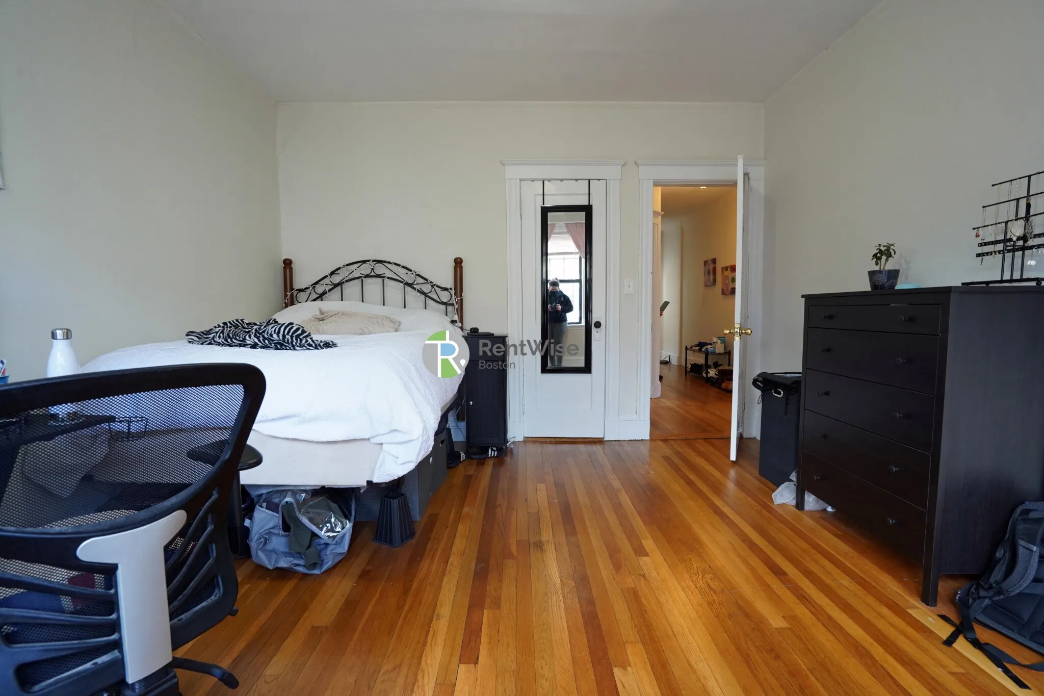 39 Clinton St, Mid-Cambridge