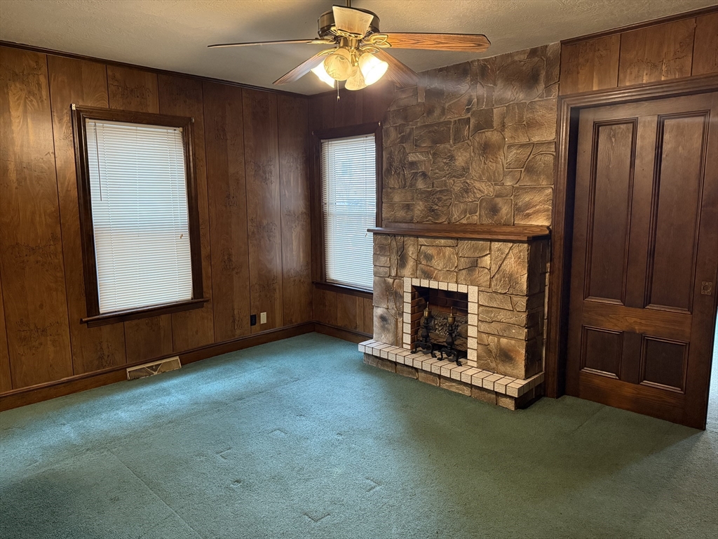 195 Millbury St, Worcester