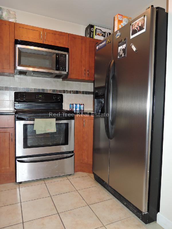 50 Winchester St, North Brookline