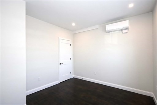 1504 Purchase, Center