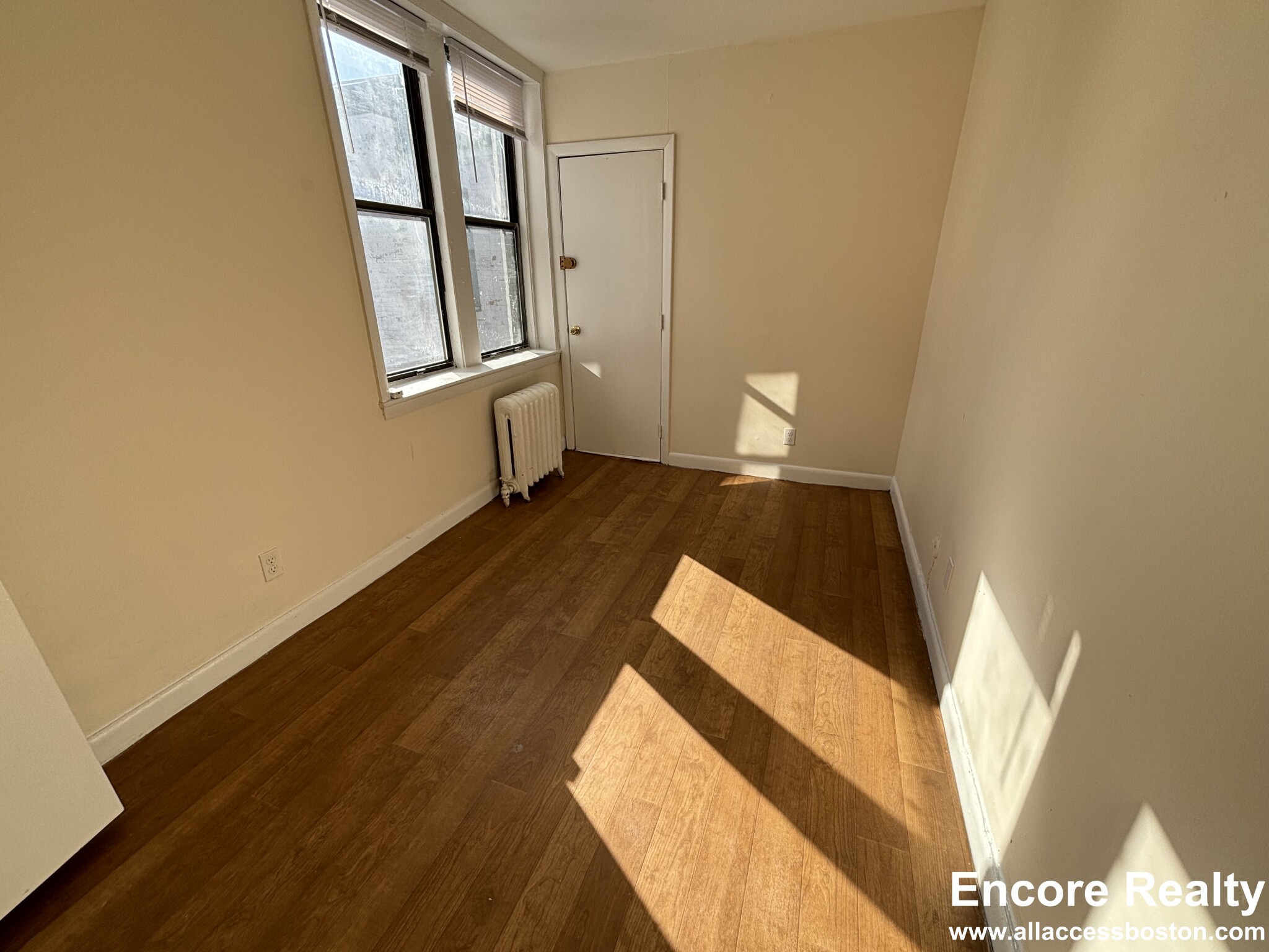 1135 Commonwealth Ave, Brighton