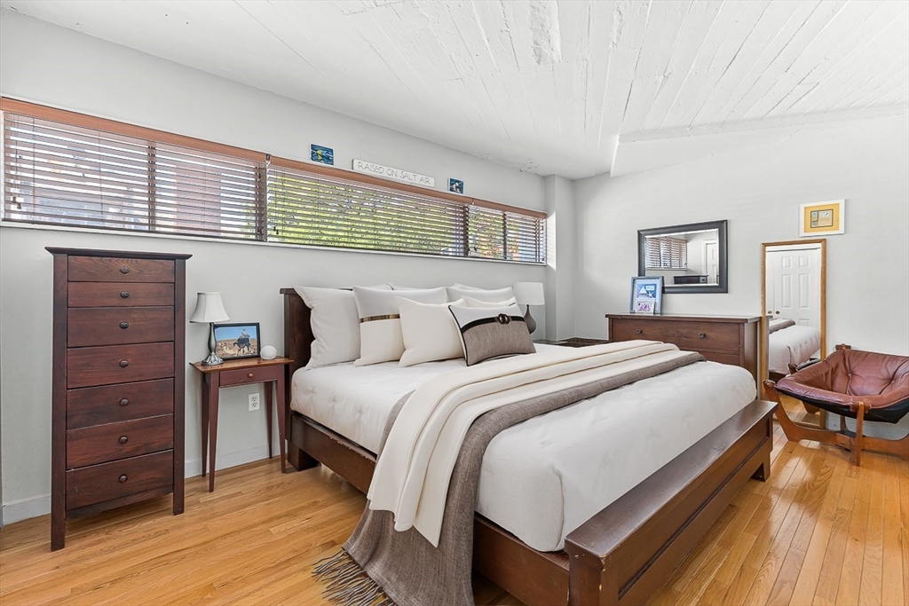 63 Atlantic Ave, Waterfront