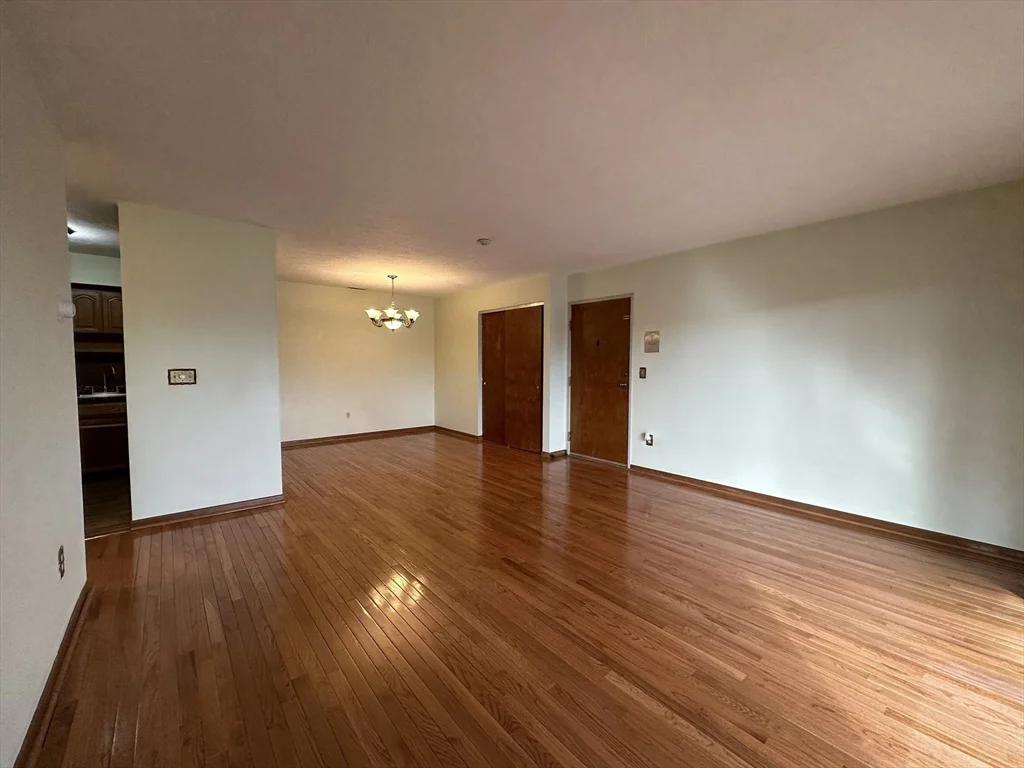 340 Sunderland Rd, Worcester