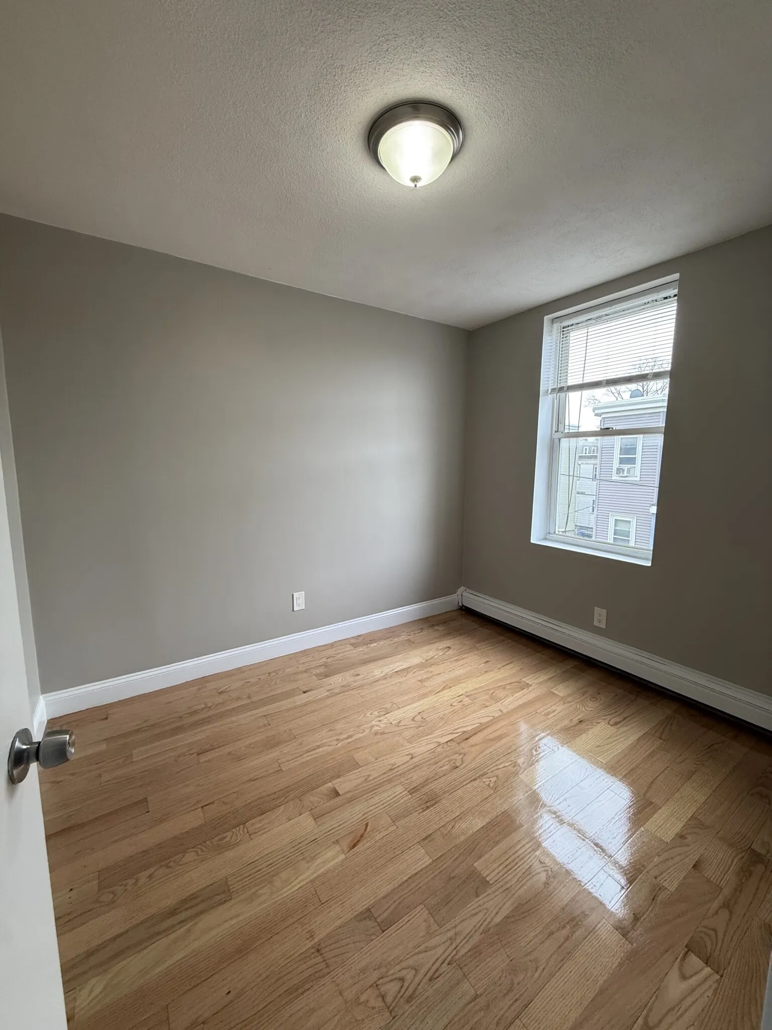 67 Shawmut St, Chelsea