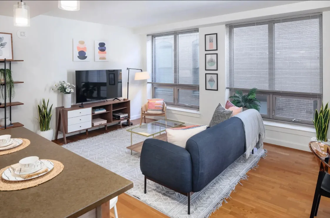 665 Washington St, Downtown