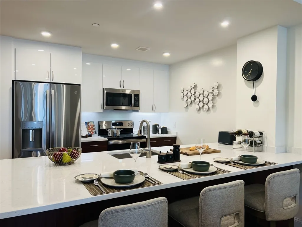 201 Sherman Rd, Chestnut Hill