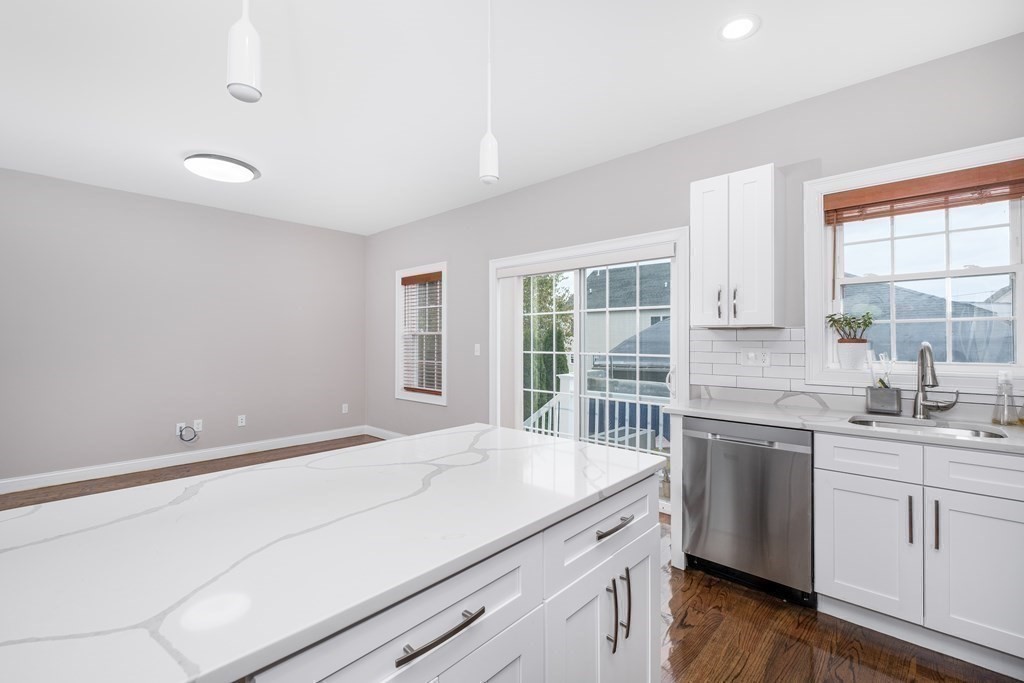 21 Bellevue Ave, Revere