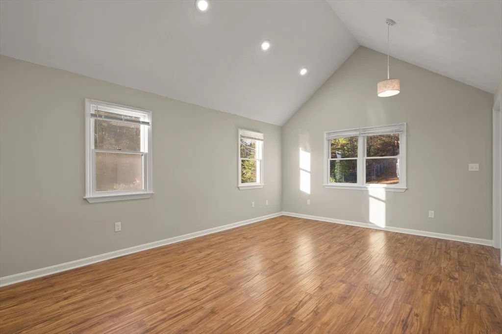 767 Walnut St, Lynnfield