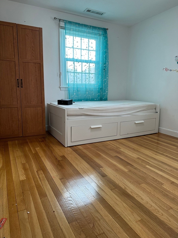 715 Hammond St, Chestnut Hill