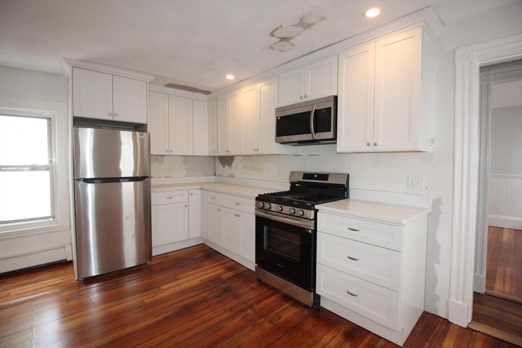 12 Albion Pl, Charlestown