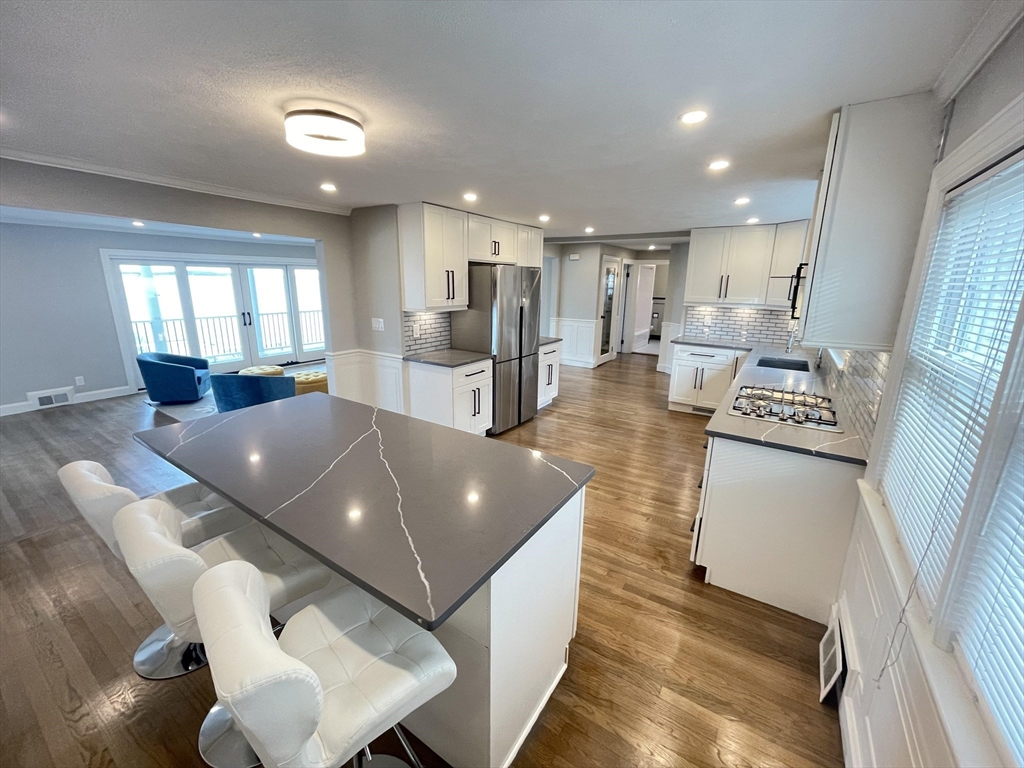 85 Regatta Rd, North Weymouth