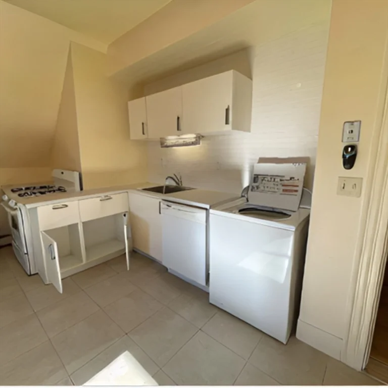 92 Thurston St, Winter Hill