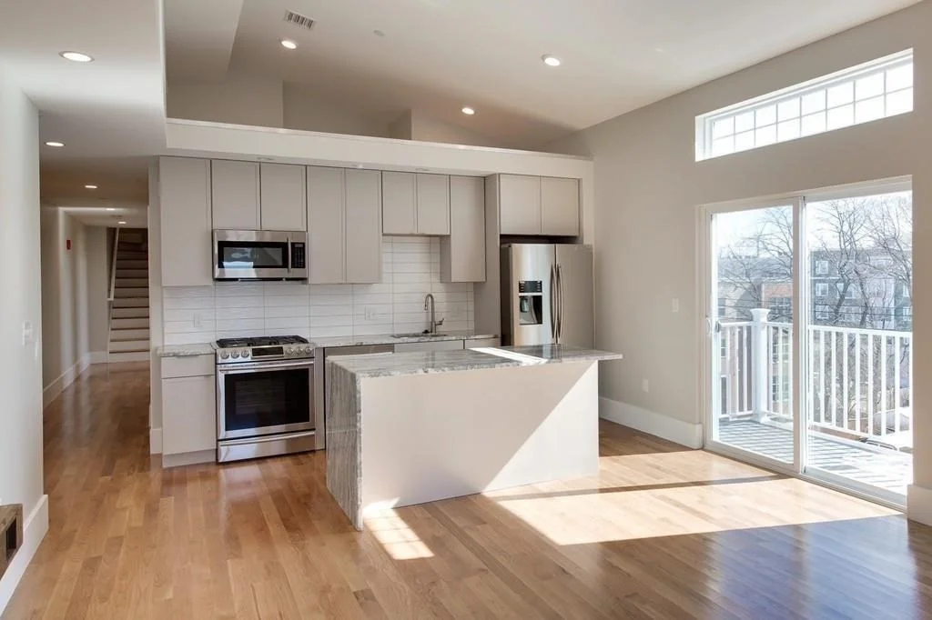 204 Spencer Ave, Chelsea