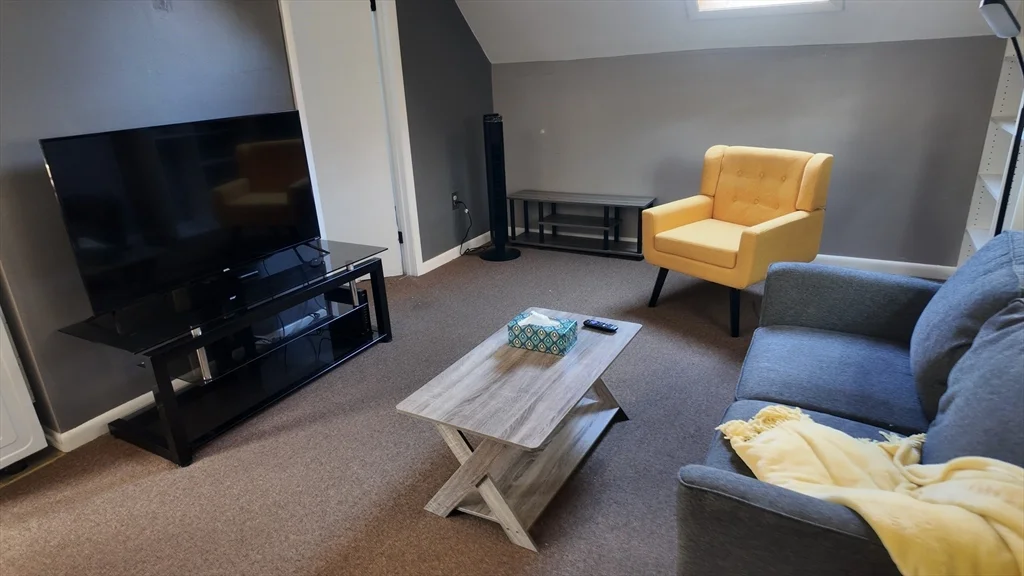 50 Forest St, Bridgewater