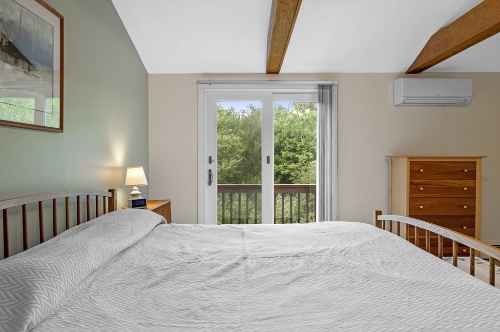 8 Risley Rd, Marblehead Neck