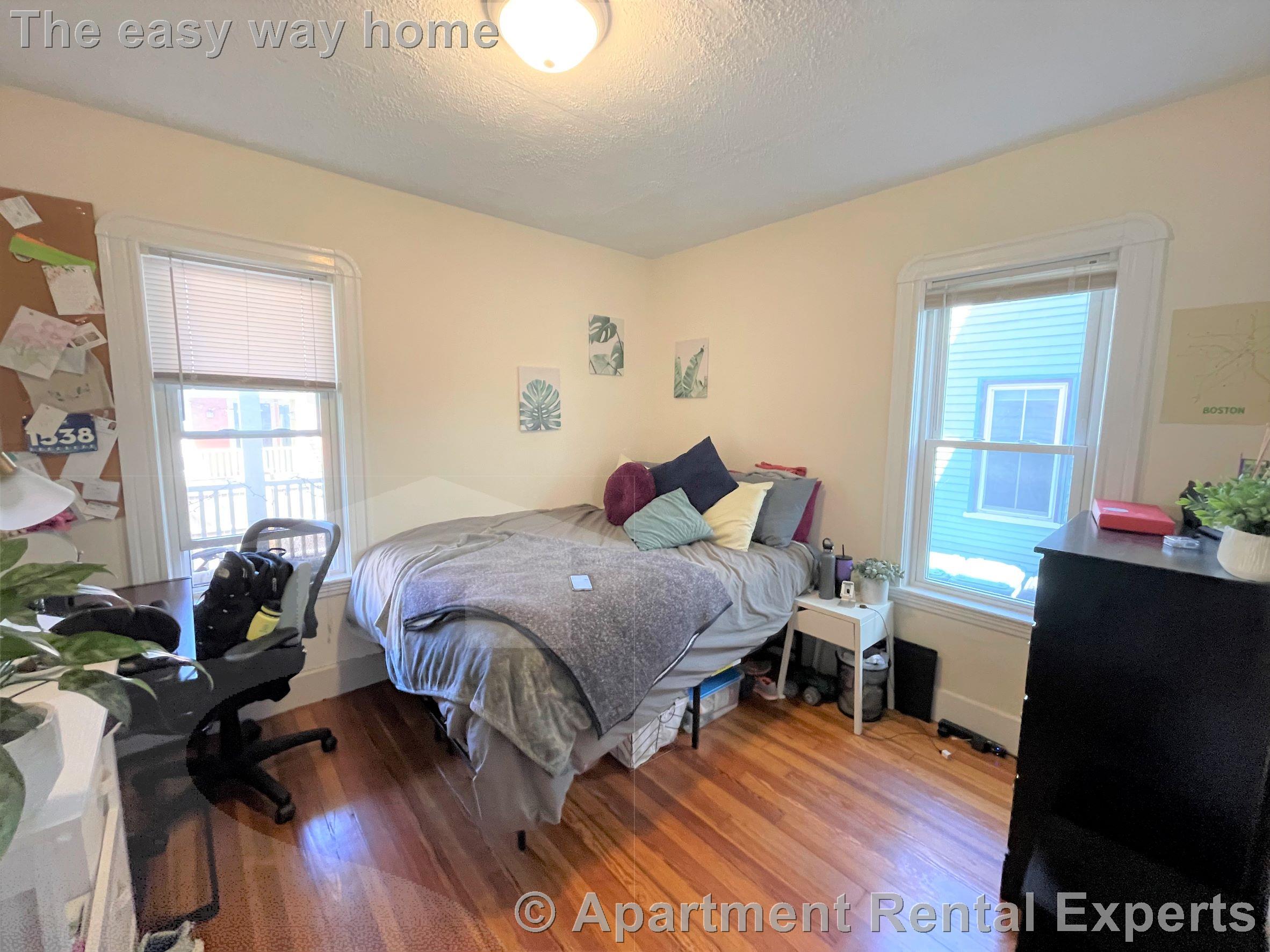 10 Chandler St, Davis Square