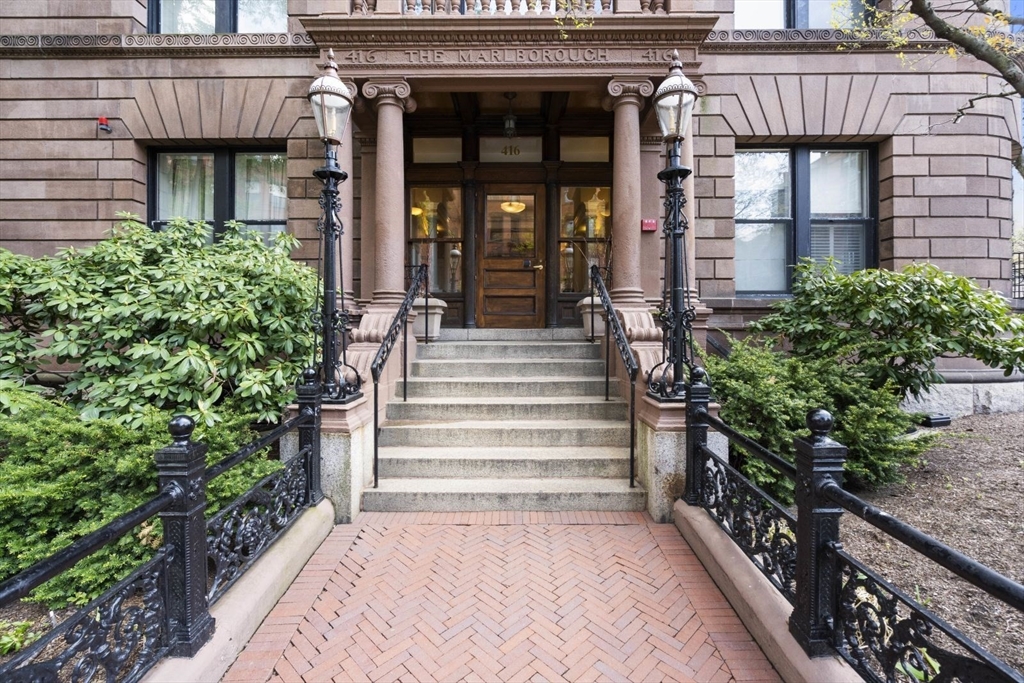 416 Marlborough St, Back Bay