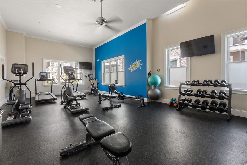 320 Middlesex Ave, Medford