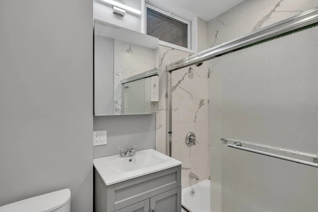 142 Sutherland Rd, Brighton