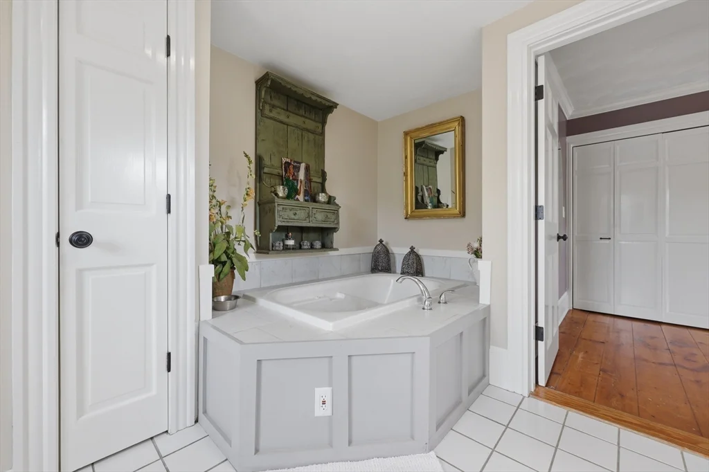 37 Marlboro St, Newburyport