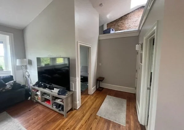821 East Broadway, South Boston