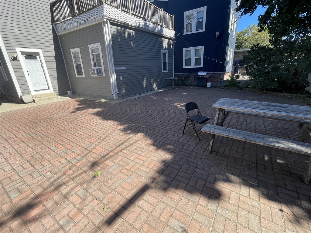 330 Western Ave, Riverside