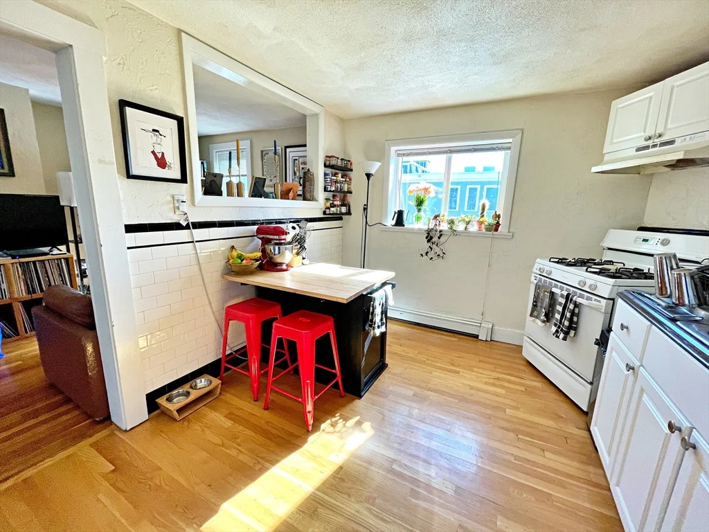 307 Sumner St, East Boston