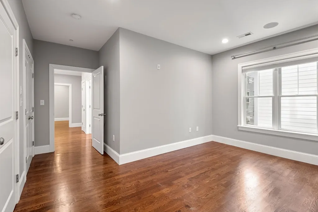 360 West 2nd St, South Boston